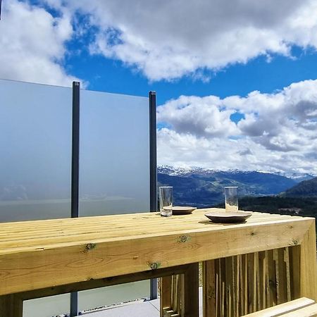Tiny Mountain Cabin With A Panoramic View Giljane Екстериор снимка