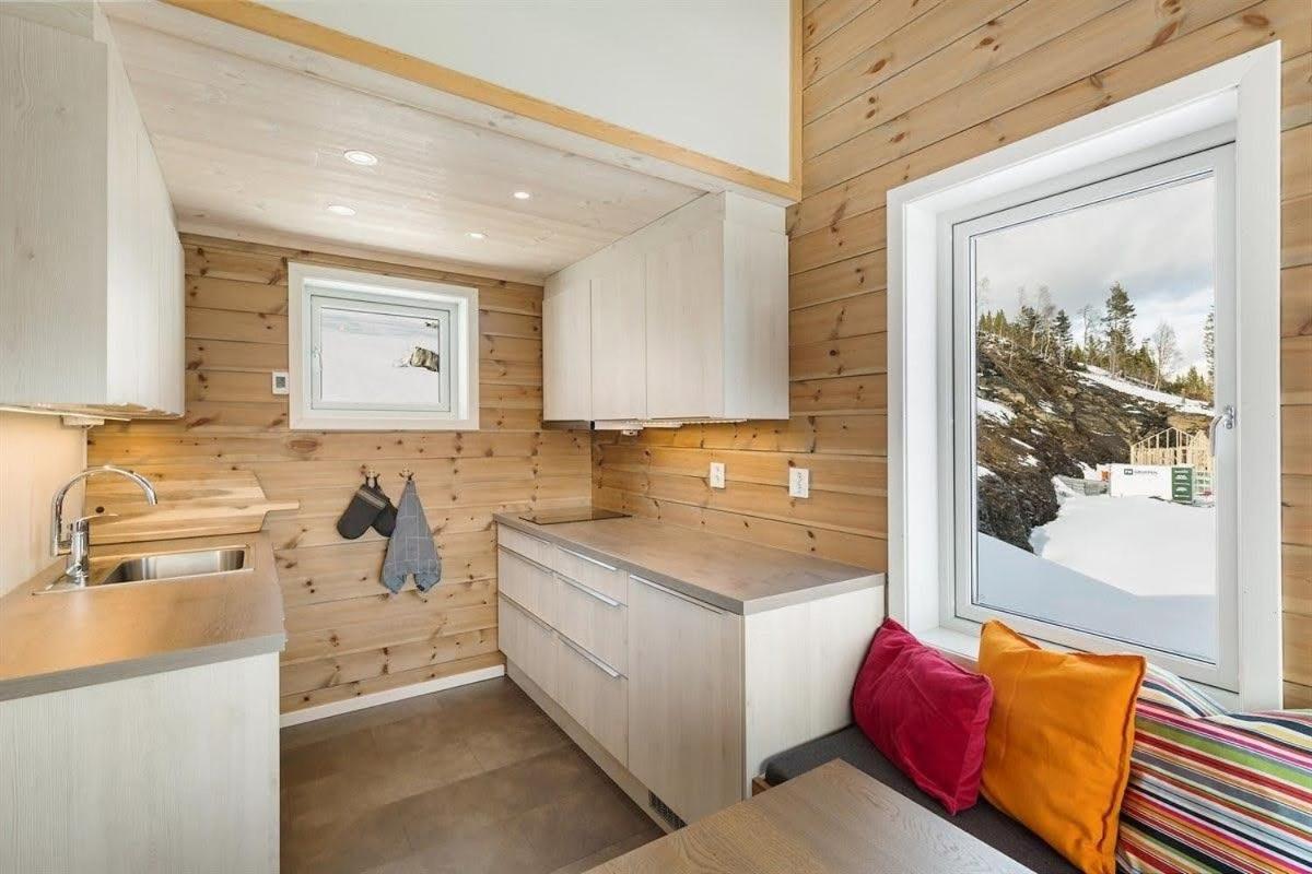 Tiny Mountain Cabin With A Panoramic View Giljane Екстериор снимка